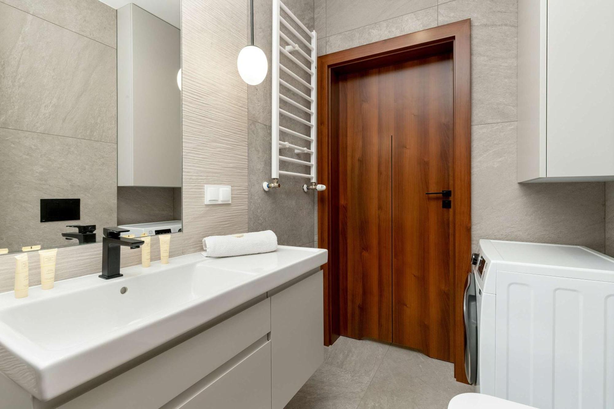 Stylowy Apartament Z Parkingiem Gdansk By Noclegi Renters Екстериор снимка
